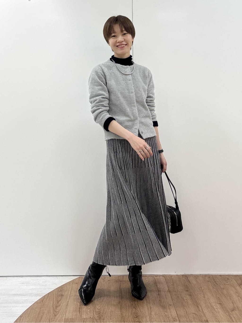 kanaeさんの「INDIVI｜【名品／撥水／抗菌防臭】ショート丈リサイクルダウンコート」を使ったコーディネート
