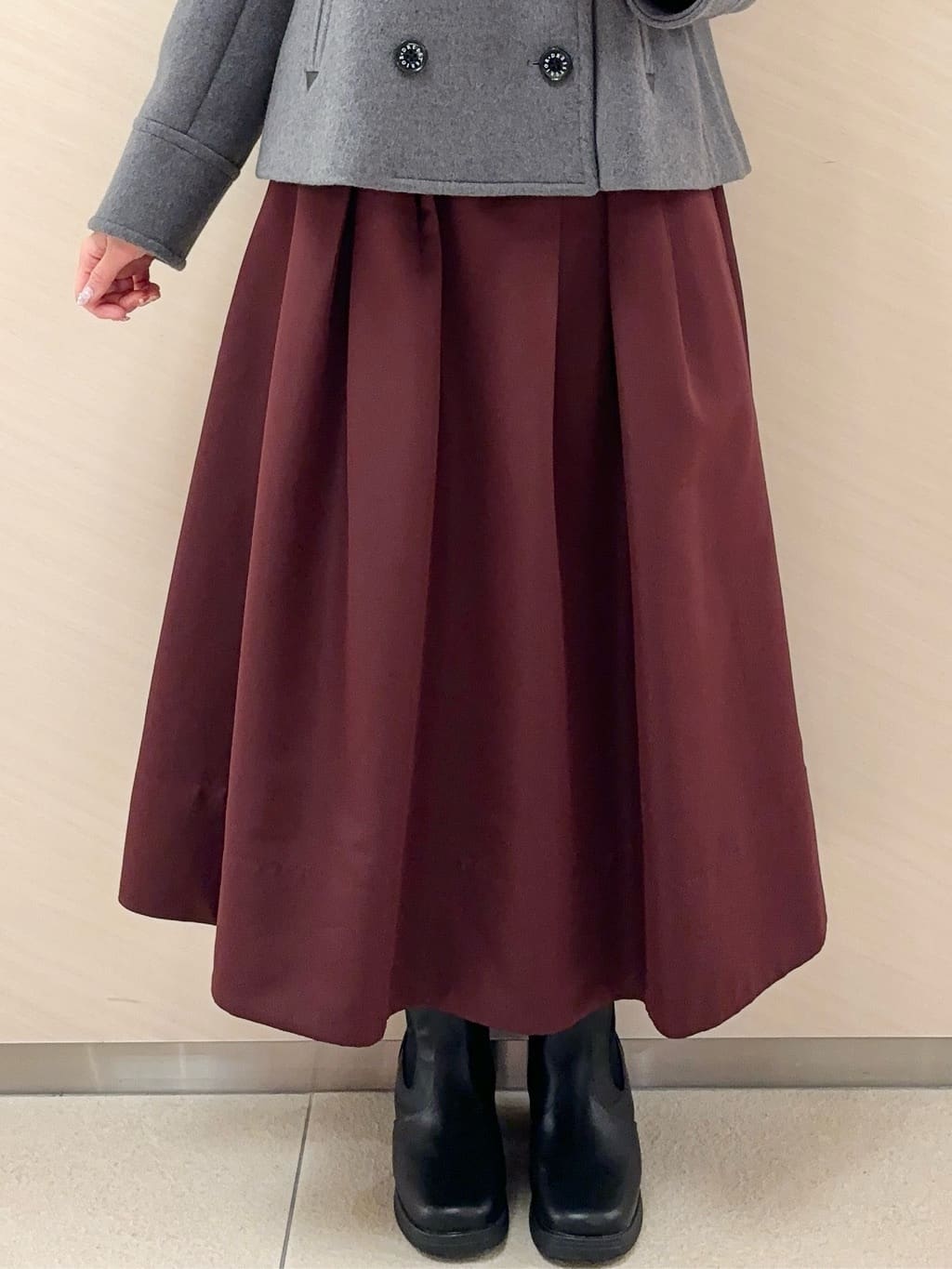 Rinaさんの「DRESSTERIOR｜ストレッチフルニードルニット」を使ったコーディネート