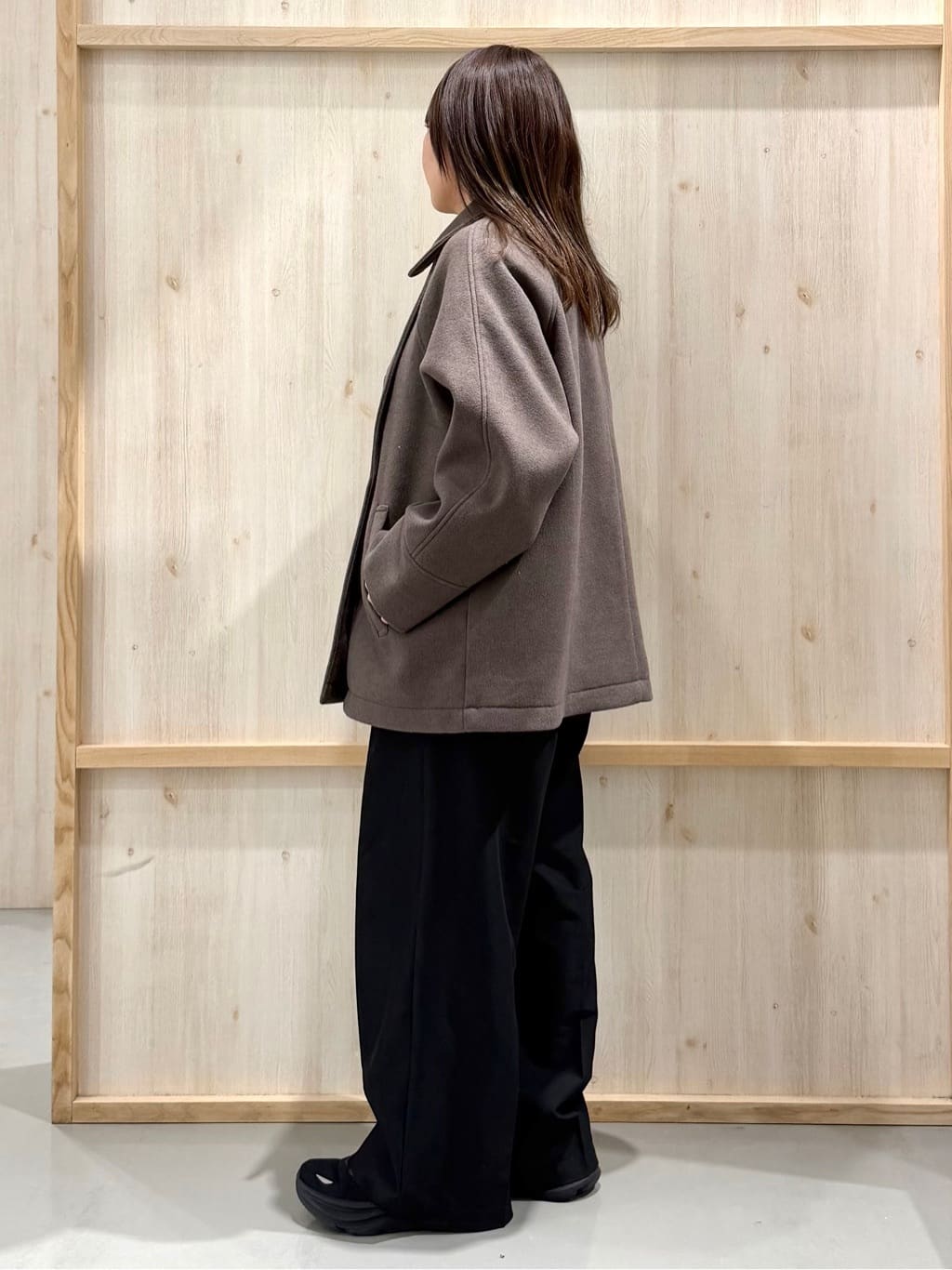 nanaさんの「THE SHOP TK｜花柄ラメジャカードニット」を使ったコーディネート