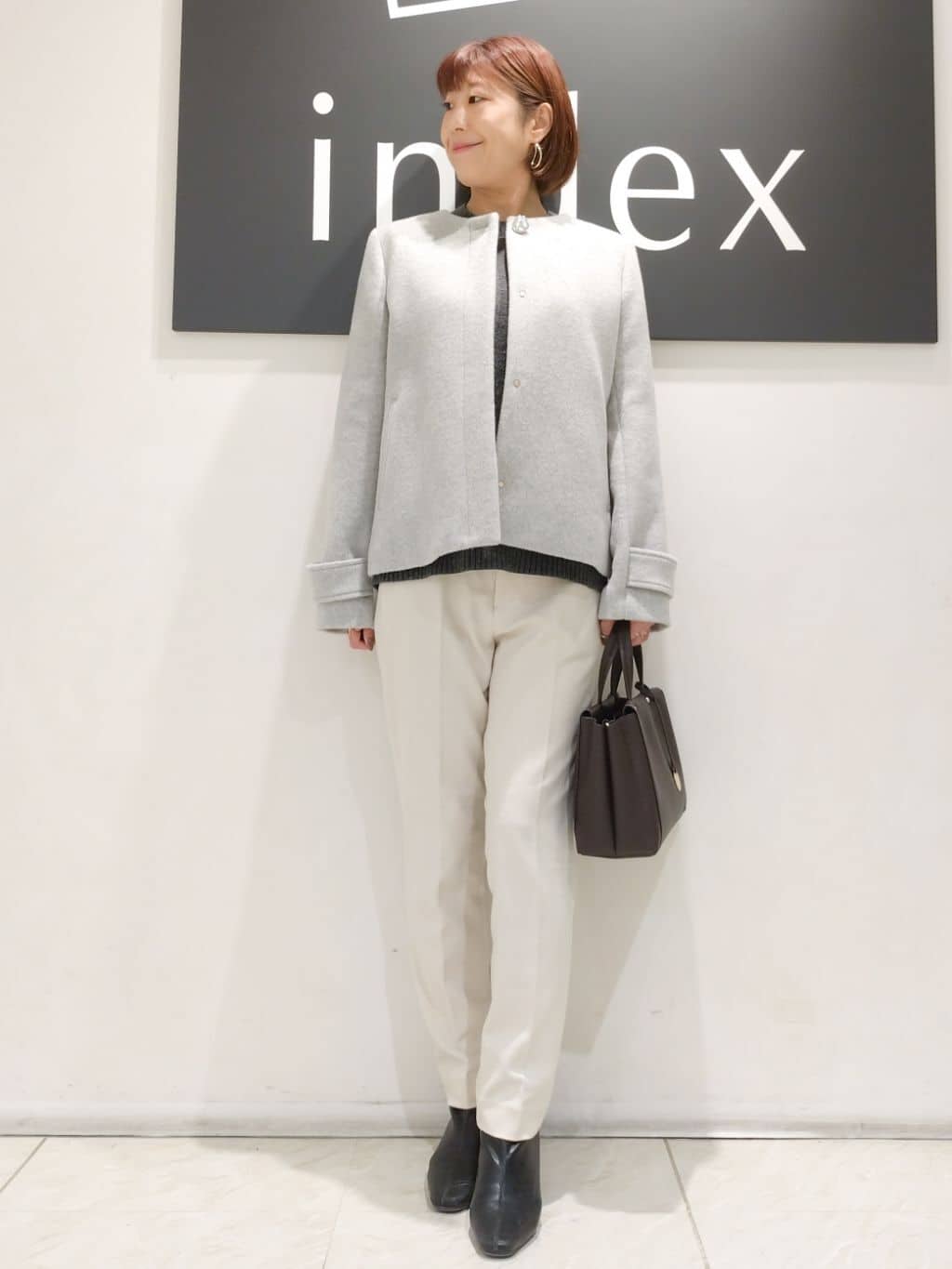 n.さんの「index｜ウォームストレッチテーパードパンツ【洗濯機OK／防シワ／吸湿発熱】《XS～3L》」を使ったコーディネート