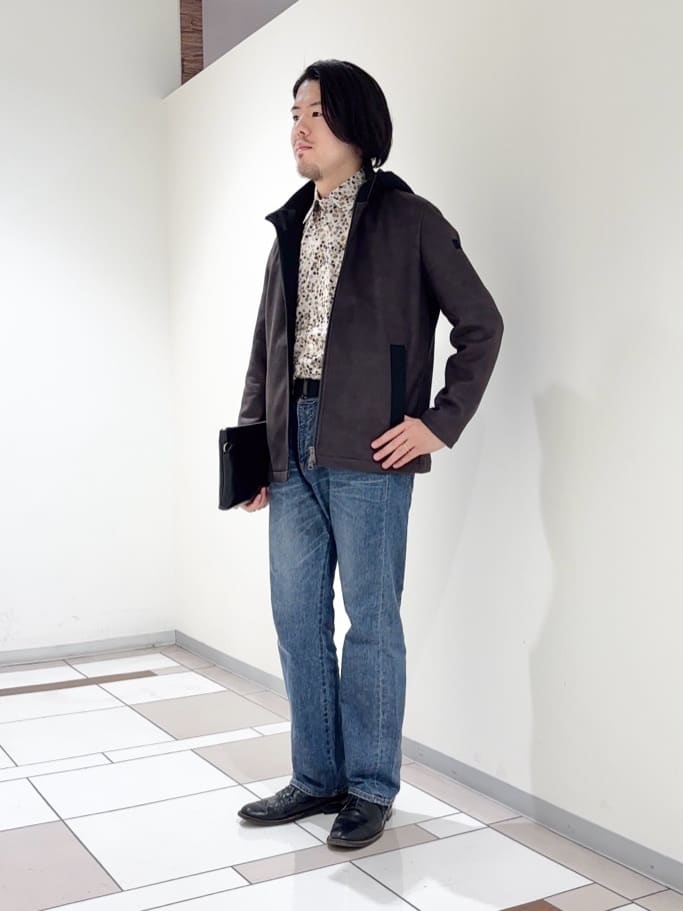及川さんの「TAKEO KIKUCHI｜【JUST ONE LAYER】ダウンファブリック ジップアップ フード ブルゾン」を使ったコーディネート