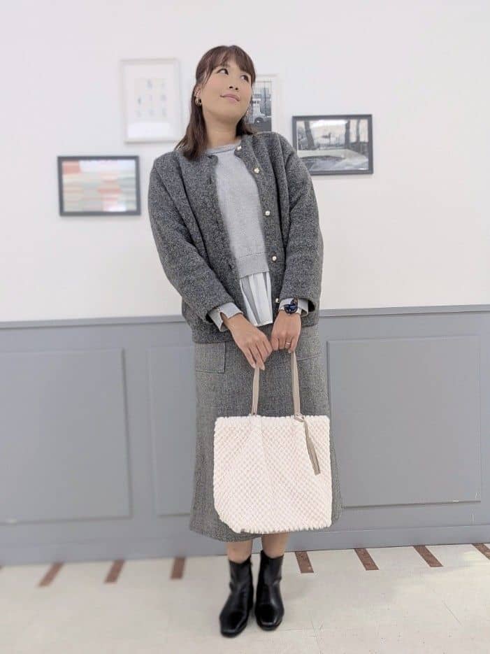 じゃんみなさんの「grove｜裾レイヤードニットプルオーバー」を使ったコーディネート