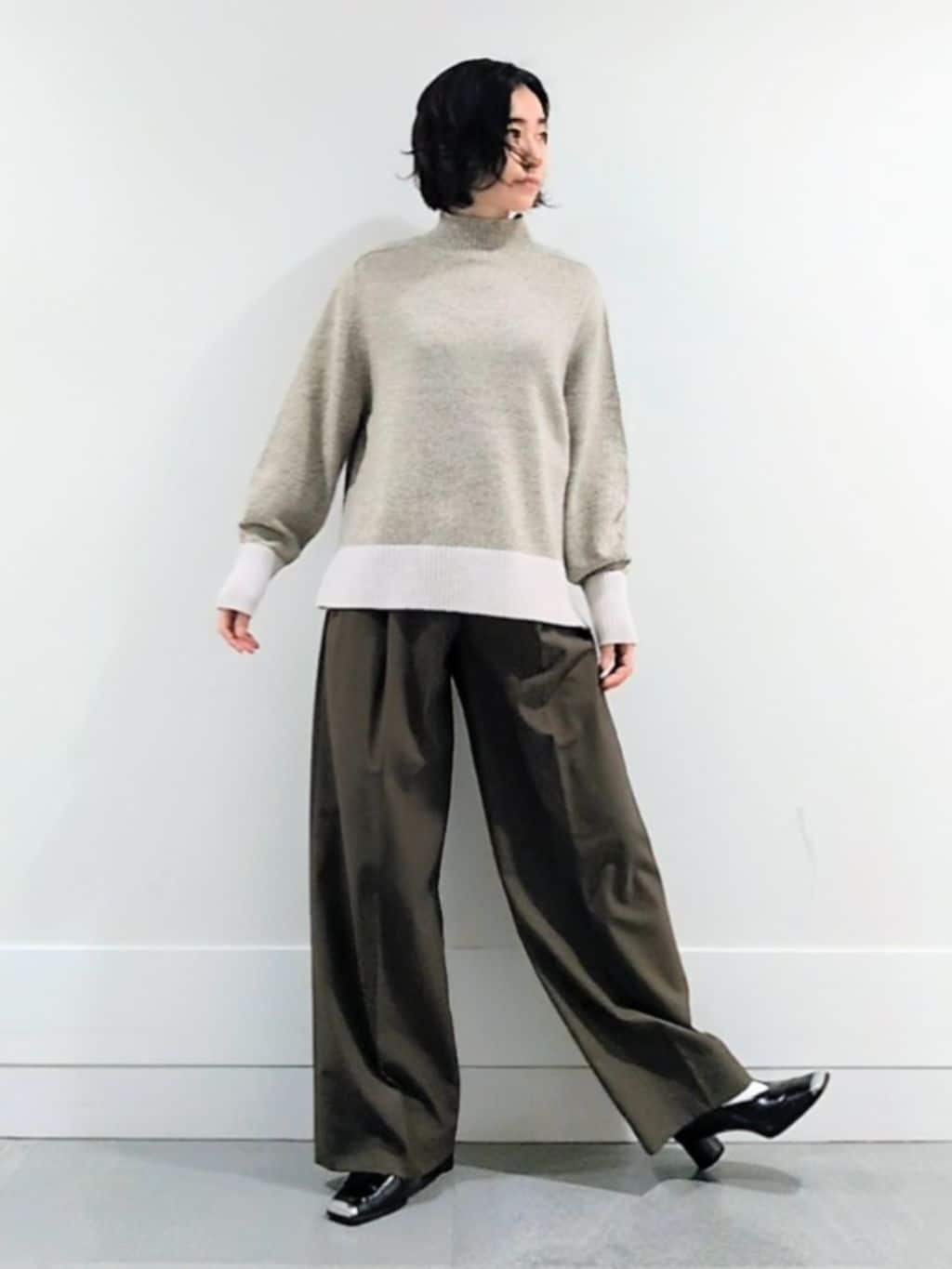 ミズタさんの「UNTITLED｜【きれいめ/スタイリッシュ】2WAYスタンドカラーロングコート」を使ったコーディネート
