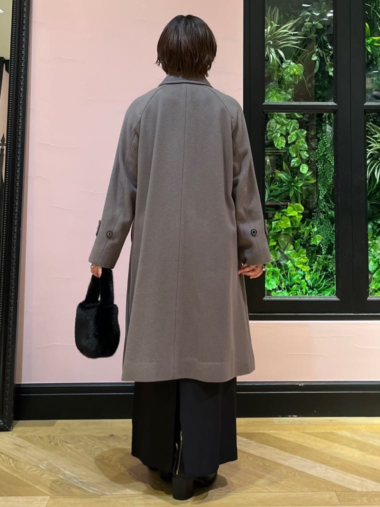 ogataさんの「DRESSTERIOR｜コンパクトフェイクファーバッグ」を使ったコーディネート
