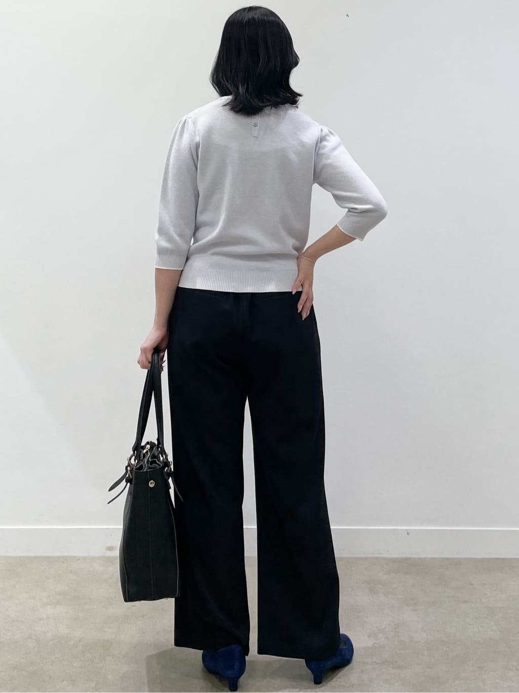 yukariさんの「Reflect｜【秋映え／単品使い◎／すっきり見え】ブローチ付きニットアンサンブル」を使ったコーディネート