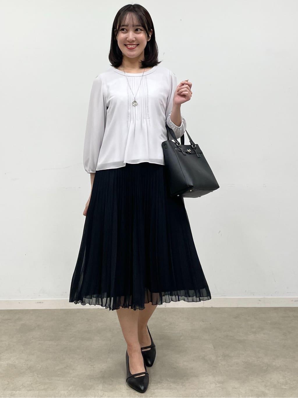 yukariさんの「Reflect｜【SS-4Lサイズ】ピンタック&times;スカラレースブラウス」を使ったコーディネート