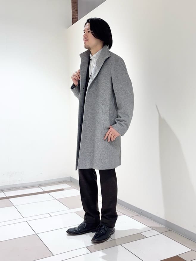 及川さんの「TAKEO KIKUCHI｜【ウールカシミヤブレンド】ビーバー調 スタンドカラー コート」を使ったコーディネート