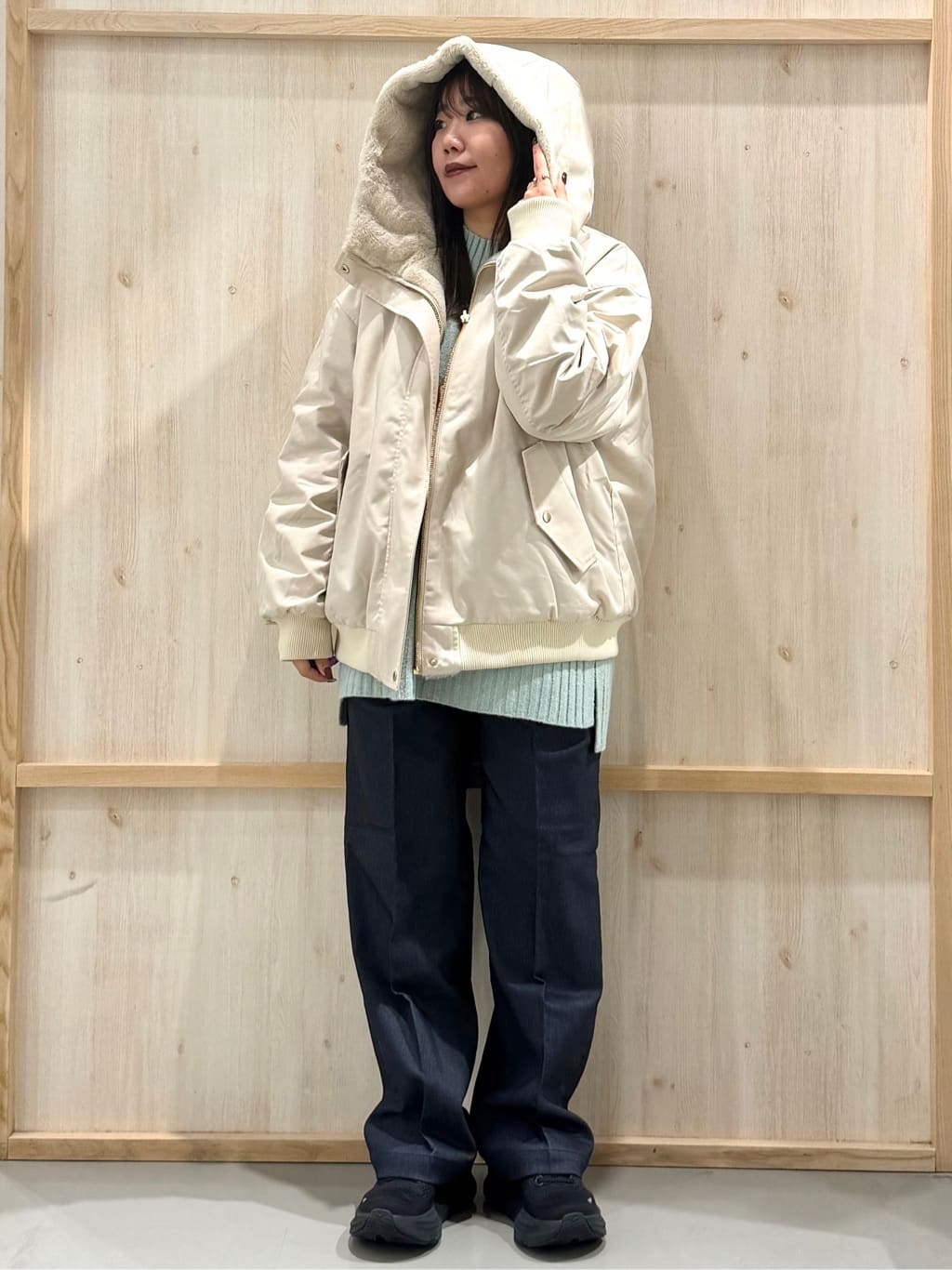 nanaさんの「THE SHOP TK｜ふんわり柔らかきれい色 ウール混ハイネックニット」を使ったコーディネート