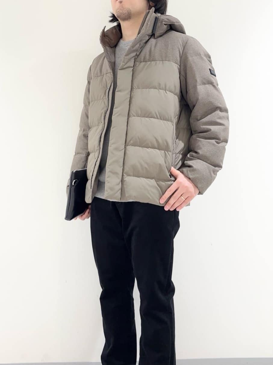 及川さんの「TAKEO KIKUCHI｜カラーコンビ ダウンブルゾン」を使ったコーディネート