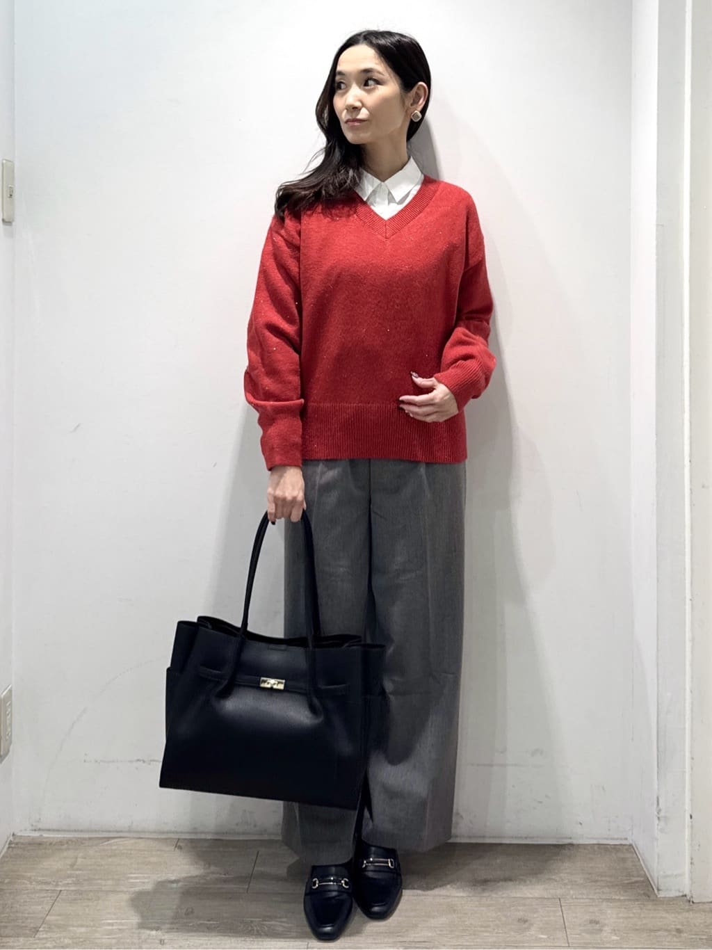 yuicciさんの「OPAQUE.CLIP｜ポケット刺繍レギュラーカラーシャツ【洗濯機OK】」を使ったコーディネート