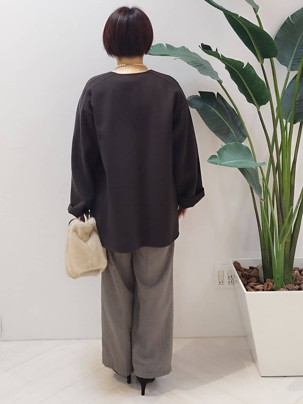s u g iさんの「UNTITLED｜【ミディ丈/軽やか】セミラグランリバー コート」を使ったコーディネート