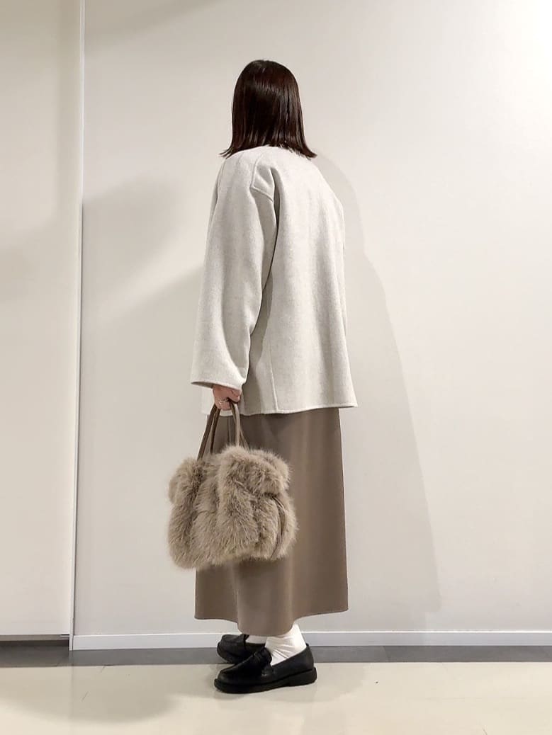 YUIさんの「UNTITLED｜【ミディ丈/軽やか】セミラグランリバー コート」を使ったコーディネート