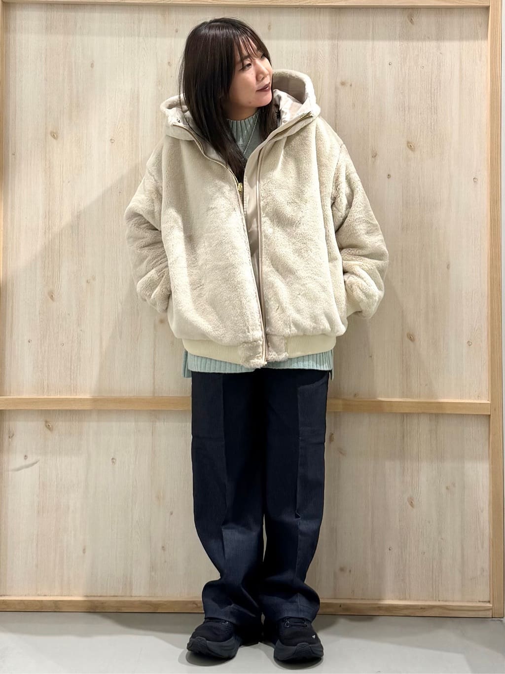 nanaさんの「THE SHOP TK｜ふんわり柔らかきれい色 ウール混ハイネックニット」を使ったコーディネート