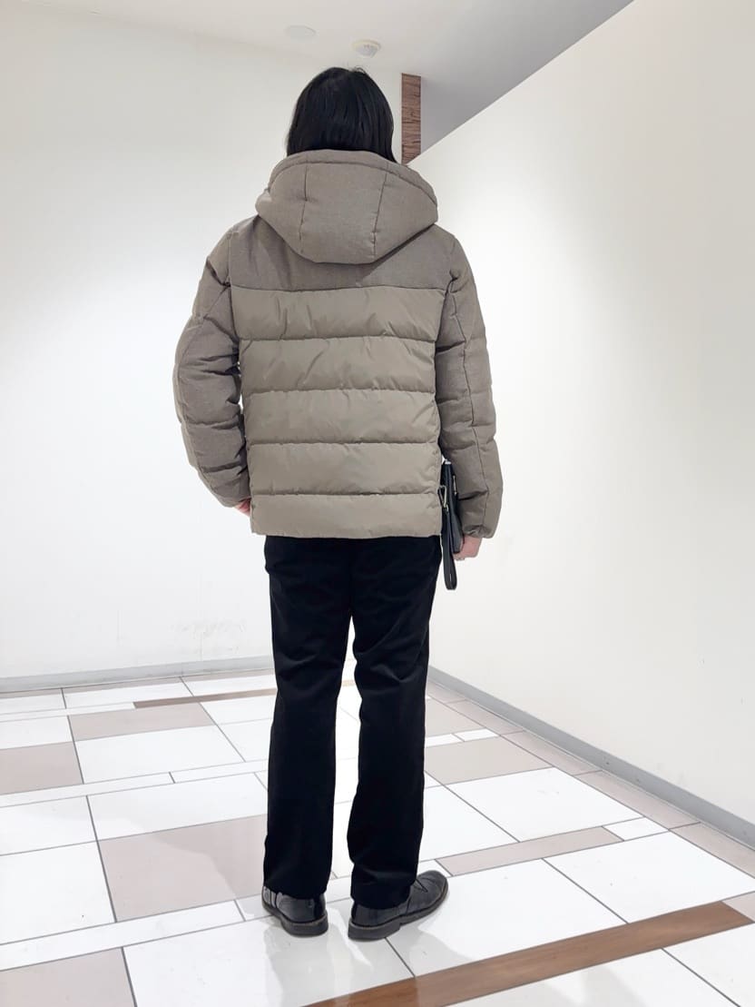 及川さんの「TAKEO KIKUCHI｜カラーコンビ ダウンブルゾン」を使ったコーディネート