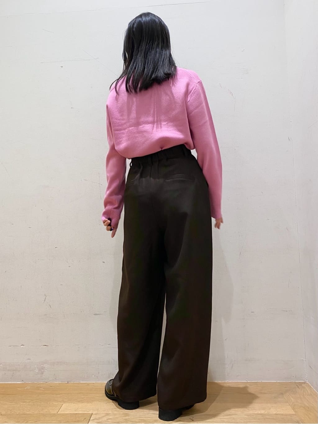 みなみさんの「OPAQUE.CLIP｜チェーン刺繍ロゴニット【洗濯機OK】」を使ったコーディネート