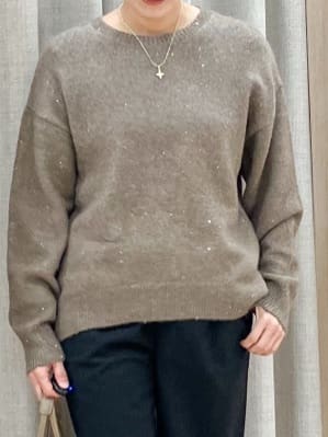 Keiさんの「grove｜華やぎ冬ニット　ミニスパンコールフェザーニット」を使ったコーディネート