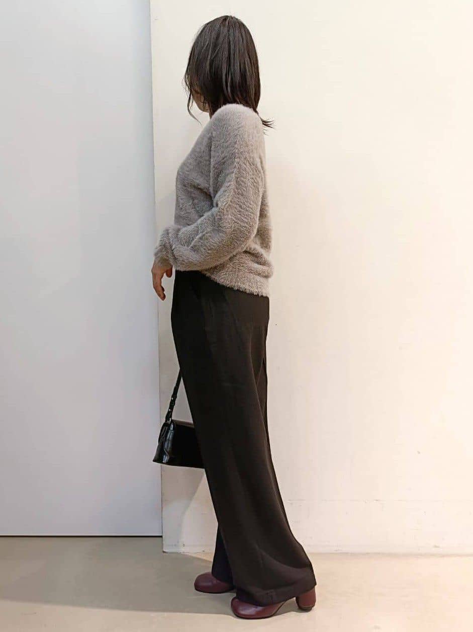 あんさんの「THE SHOP TK｜【華やかで柔らか】ふわふわフェザーニット/洗える・前後2WAY」を使ったコーディネート