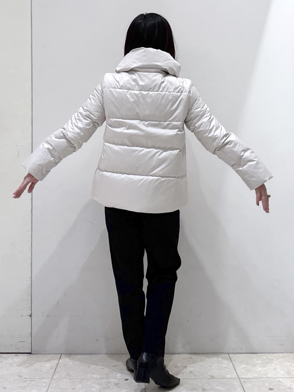 mameさんの「OPAQUE.CLIP｜撥水ショートダウン【防風／抗菌防臭／洗濯機洗い可】《SS～LL》」を使ったコーディネート