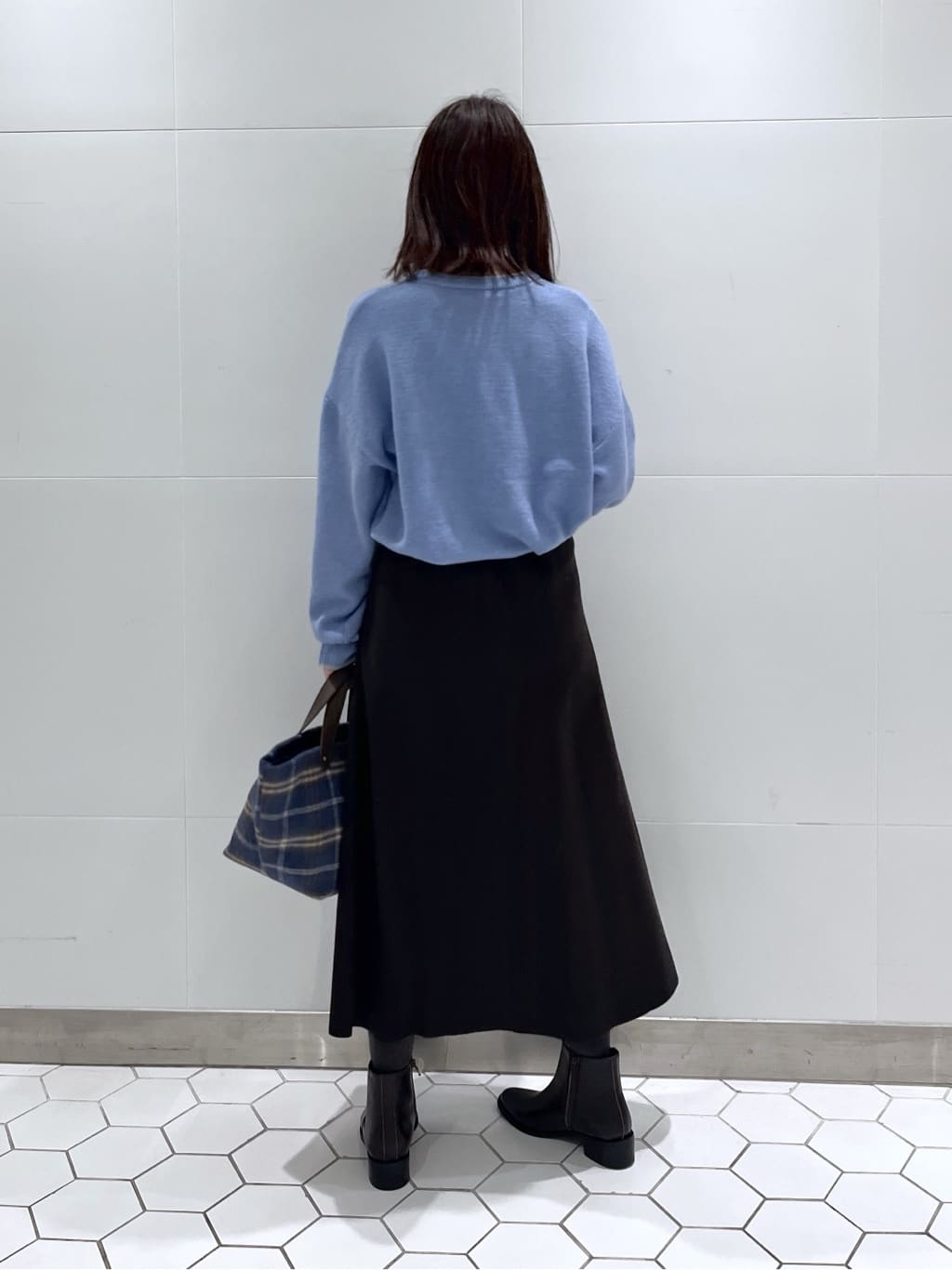 Makinoさんの「Dessin｜【洗える】ペイント風刺繍入り配色ラインニット」を使ったコーディネート