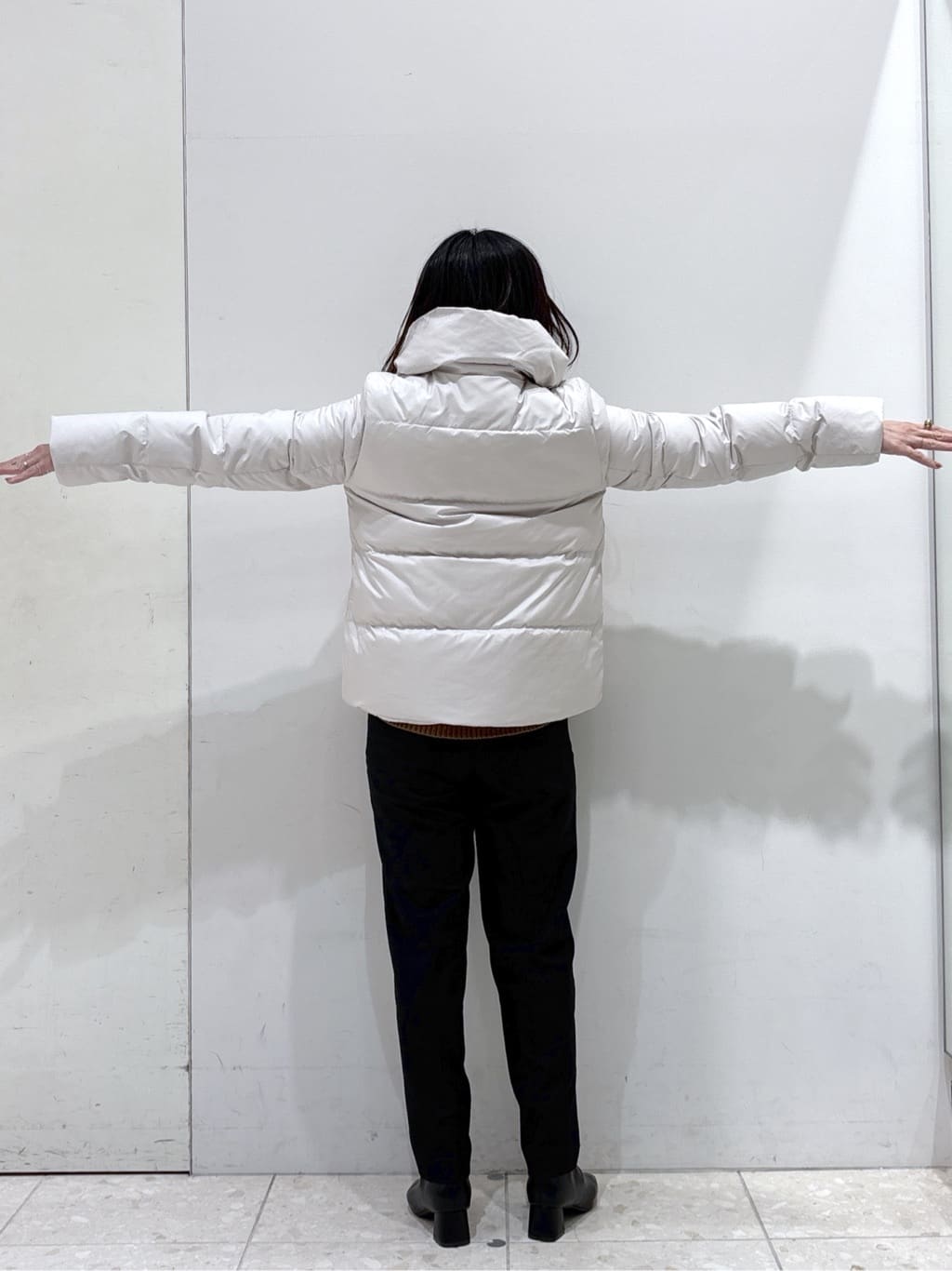 mameさんの「OPAQUE.CLIP｜撥水ショートダウン【防風／抗菌防臭／洗濯機洗い可】《SS～LL》」を使ったコーディネート