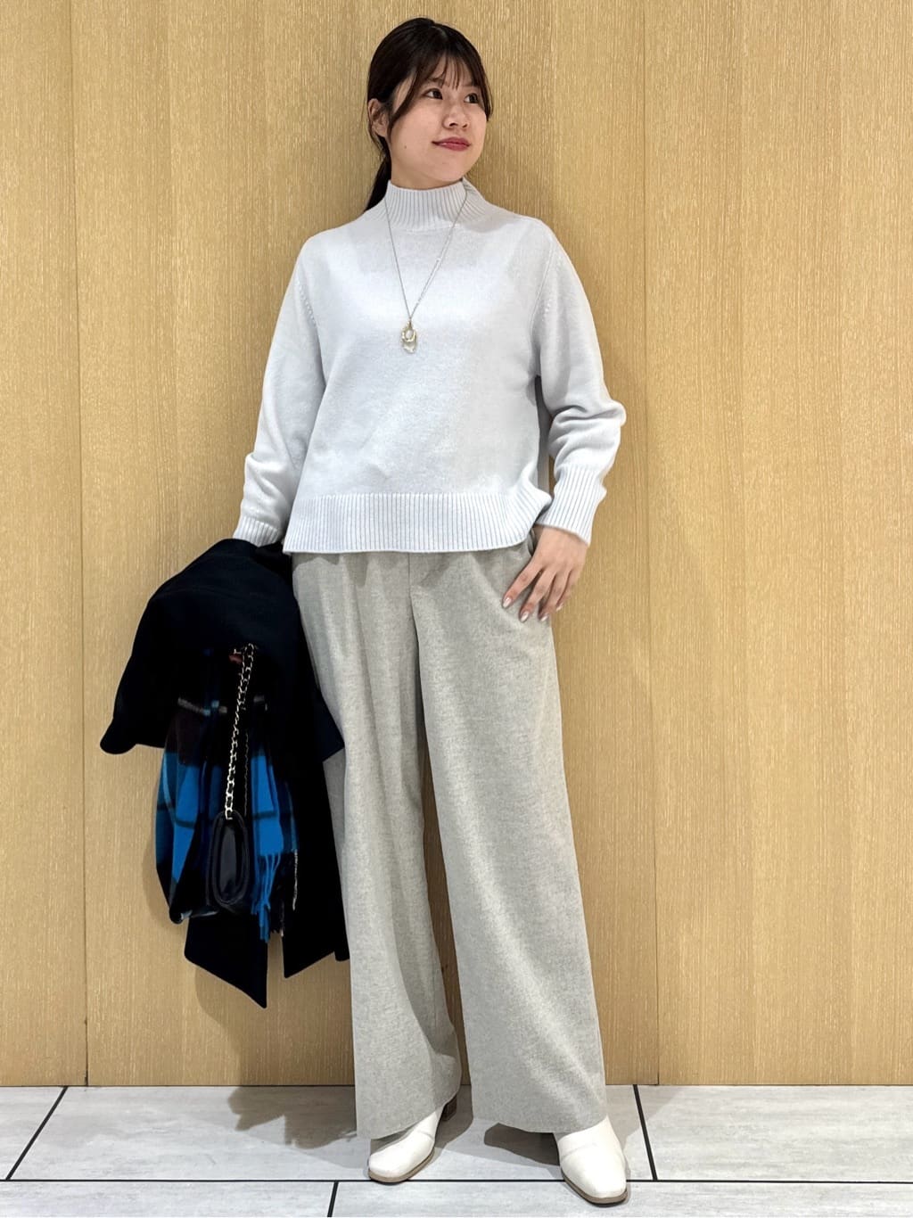 nanaさんの「UNTITLED｜【8色展開/洗える】ウールカシミヤ ハイネックニット」を使ったコーディネート
