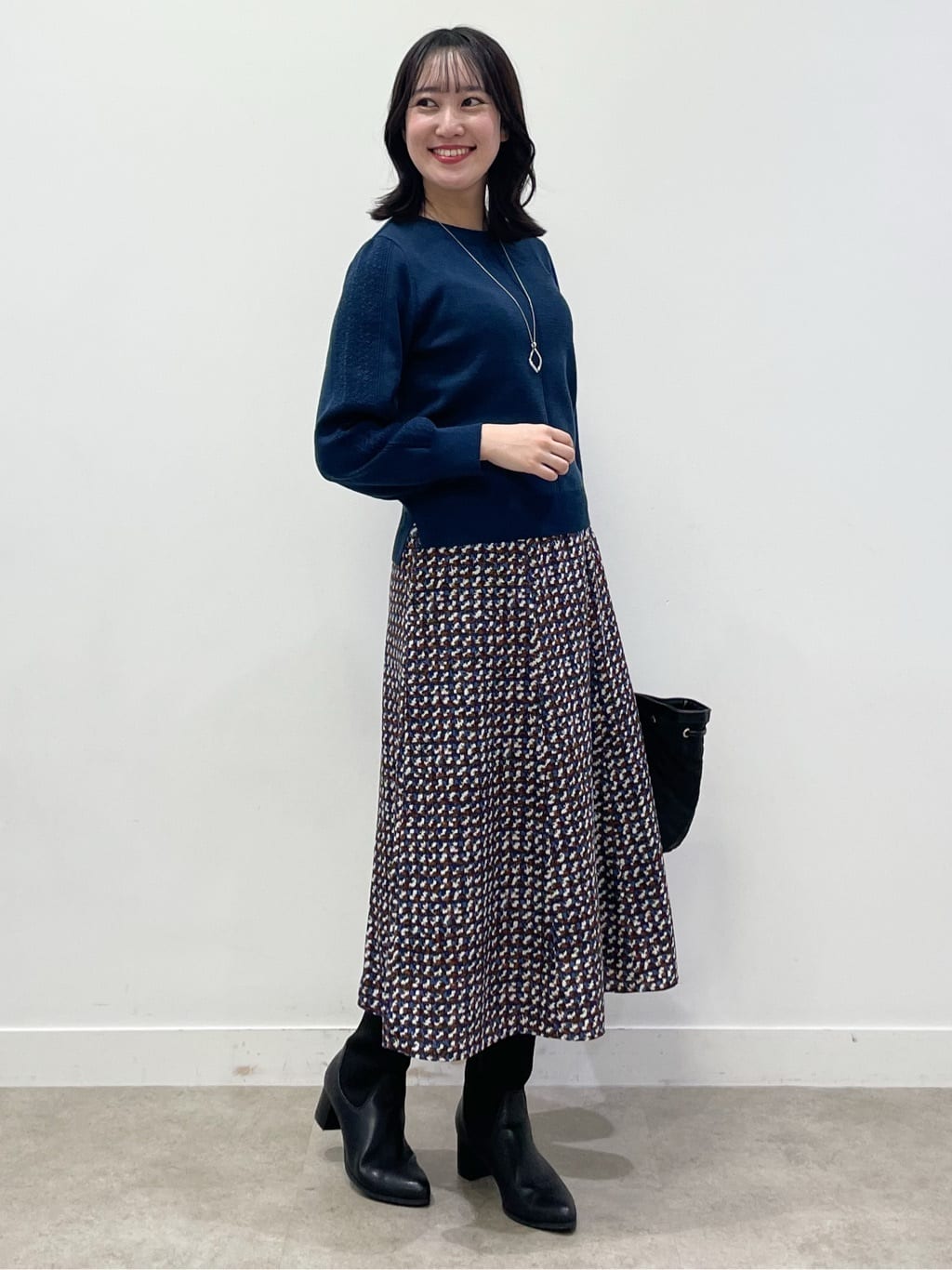 yukariさんの「Reflect｜【選べる8色／スカートにもパンツにも◎】ウール混ボートネックニット」を使ったコーディネート
