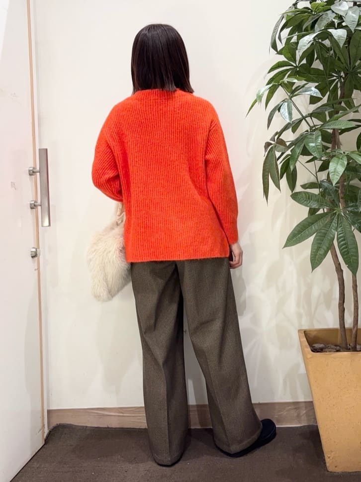 宗形さんの「SHOO･LA･RUE｜ラメ入りファートートバッグ」を使ったコーディネート
