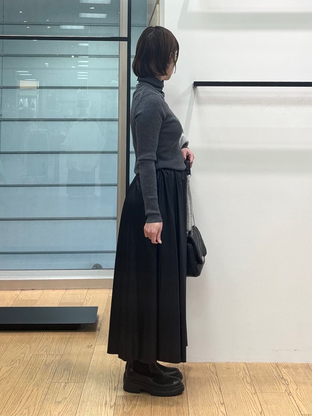 asamiさんの「INDIVI｜【洗える】ラメニットカーディガン」を使ったコーディネート