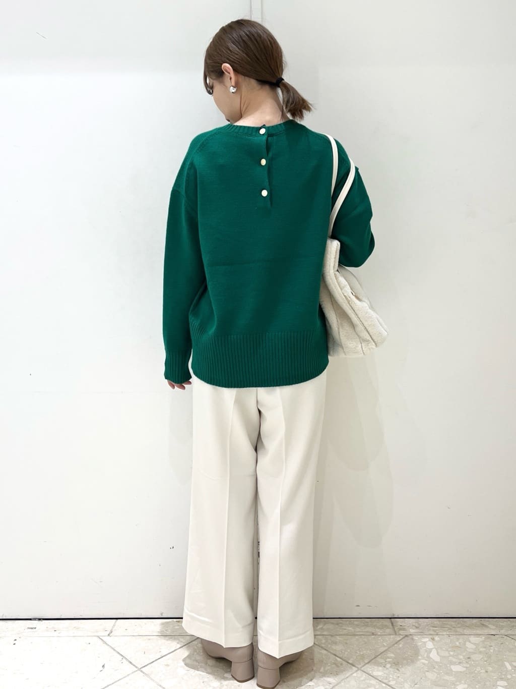 yuiさんの「OPAQUE.CLIP｜ウォームタッチ イージーワイドパンツ【洗濯機洗OK／ストレッチ】≪SS～LL≫」を使ったコーディネート