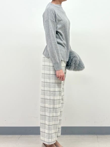 まいこさんの「INDIVI｜【洗える／カシミヤ混】ボトルネック ドルマンスリーブニット」を使ったコーディネート
