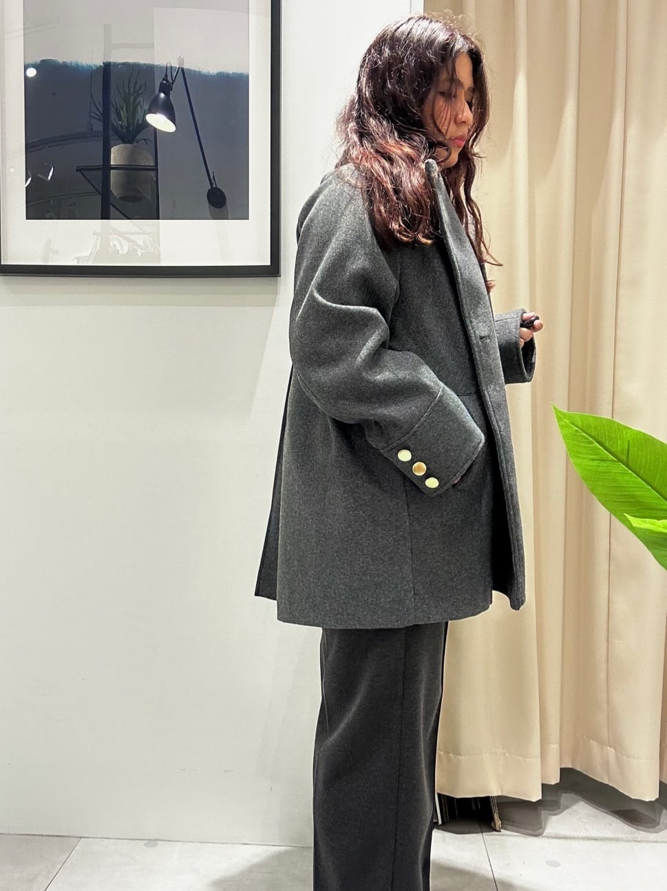 しえみさんの「THE SHOP TK｜【品よく魅せる】フレアスリーブ リブニット/毛玉になりにくい/静電気防止/洗濯機OK」を使ったコーディネート