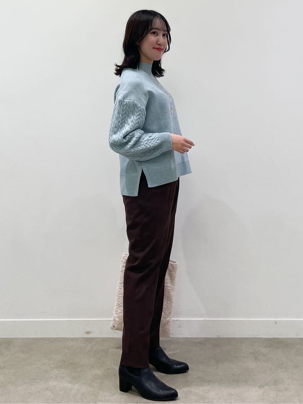 yukariさんの「Reflect｜【腰周りすっきり◎】センタープレス入りテーパードパンツ」を使ったコーディネート