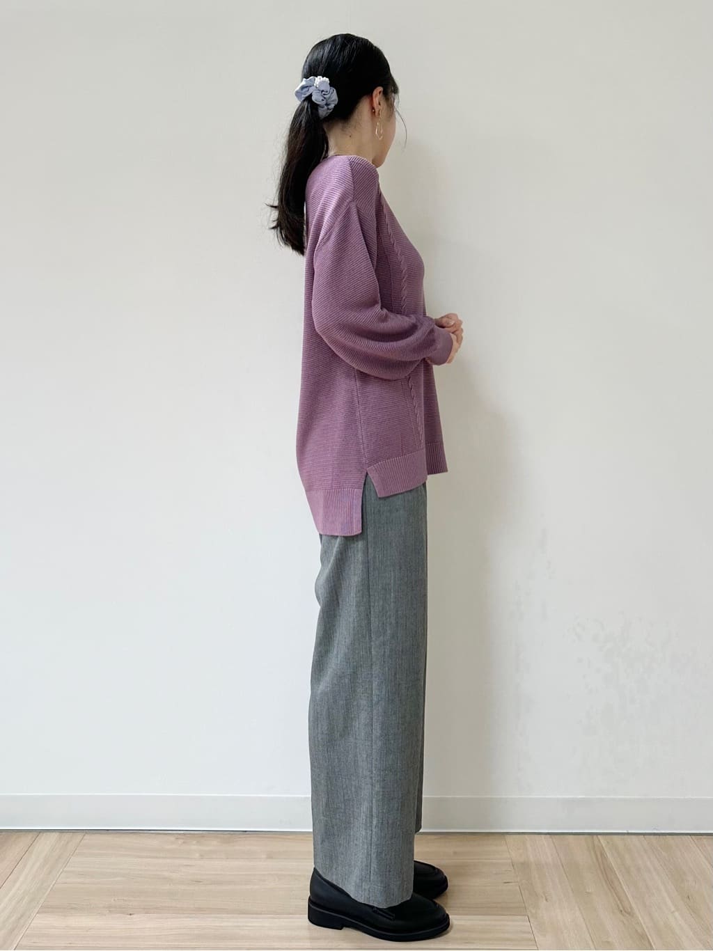 Momoさんの「Reflect｜【パンツ合わせにぴったり◎】ゆったりオフボディニット」を使ったコーディネート