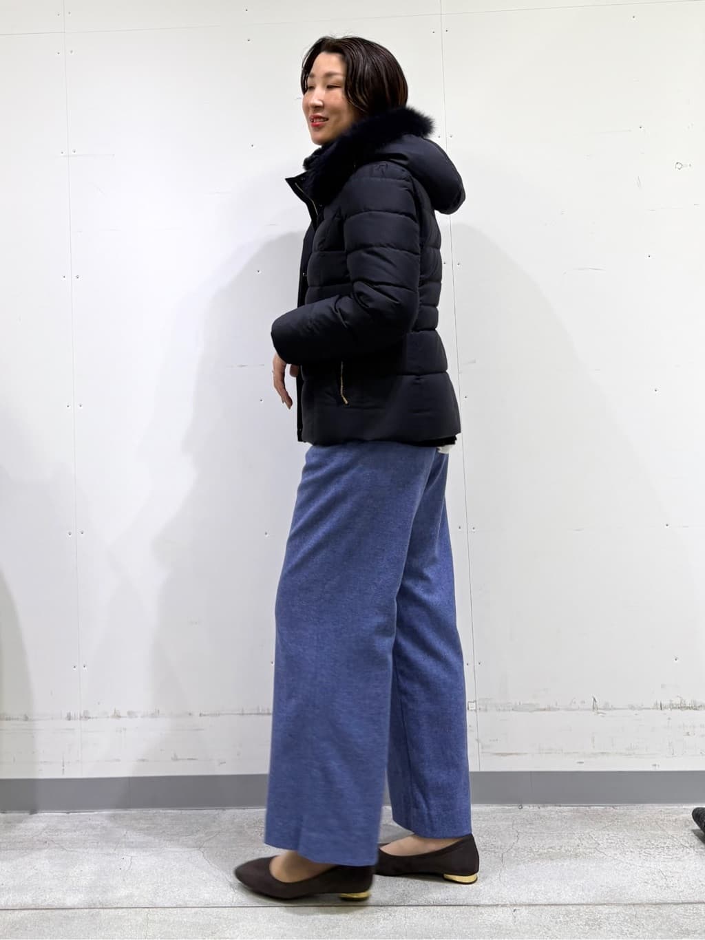 yuriさんの「INDIVI｜【冬ニット人気NO．1！／カシミヤ混】ミドルゲージハイネックニット」を使ったコーディネート