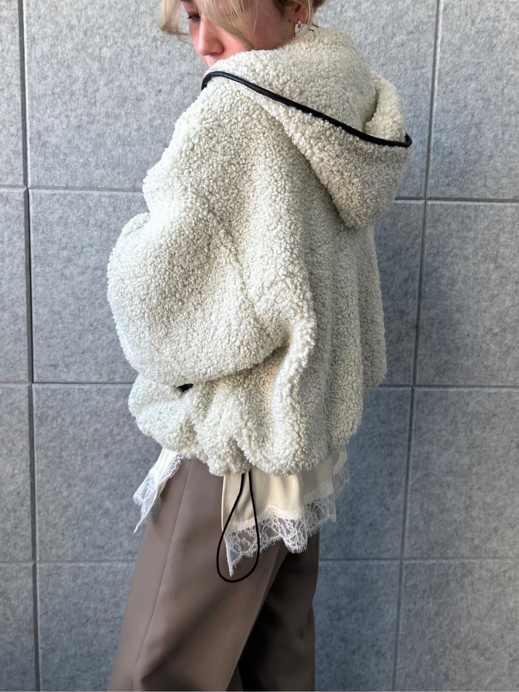 honoka Aさんの「CODE A｜boa hoodie blouson」を使ったコーディネート