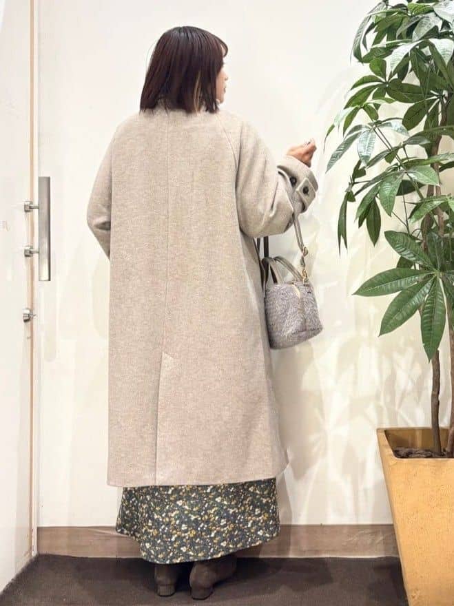 TOWAさんの「SHOO･LA･RUE｜【S-LL】華やかで主役 花柄Aラインスカート」を使ったコーディネート