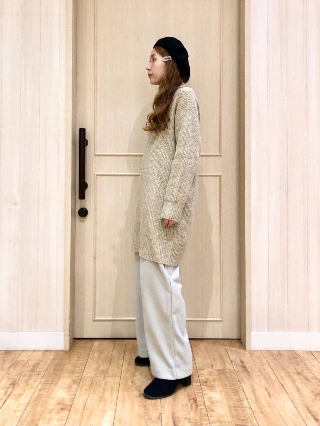 YOUさんの「SHOO･LA･RUE｜【洗濯機可/S-LL/体型カバー】女性らしい美シルエット チュニックニットワンピース」を使ったコーディネート