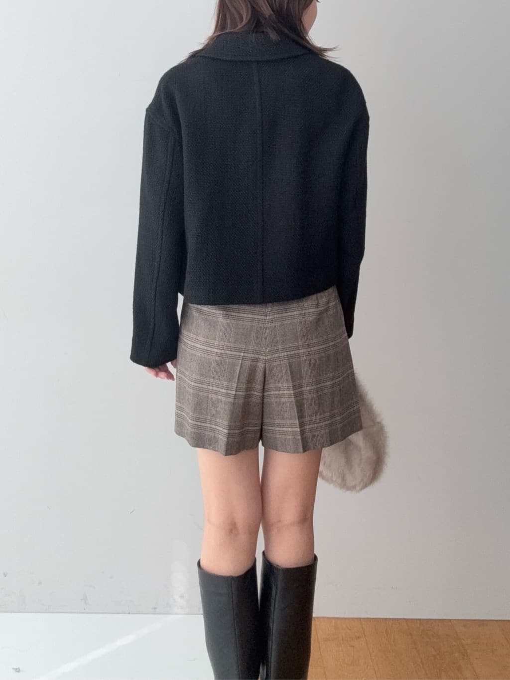 BUNさんの「DRESSTERIOR｜【インナー使いに最適/しっとり暖かな吸湿発熱素材】タートルネックプルオーバー」を使ったコーディネート