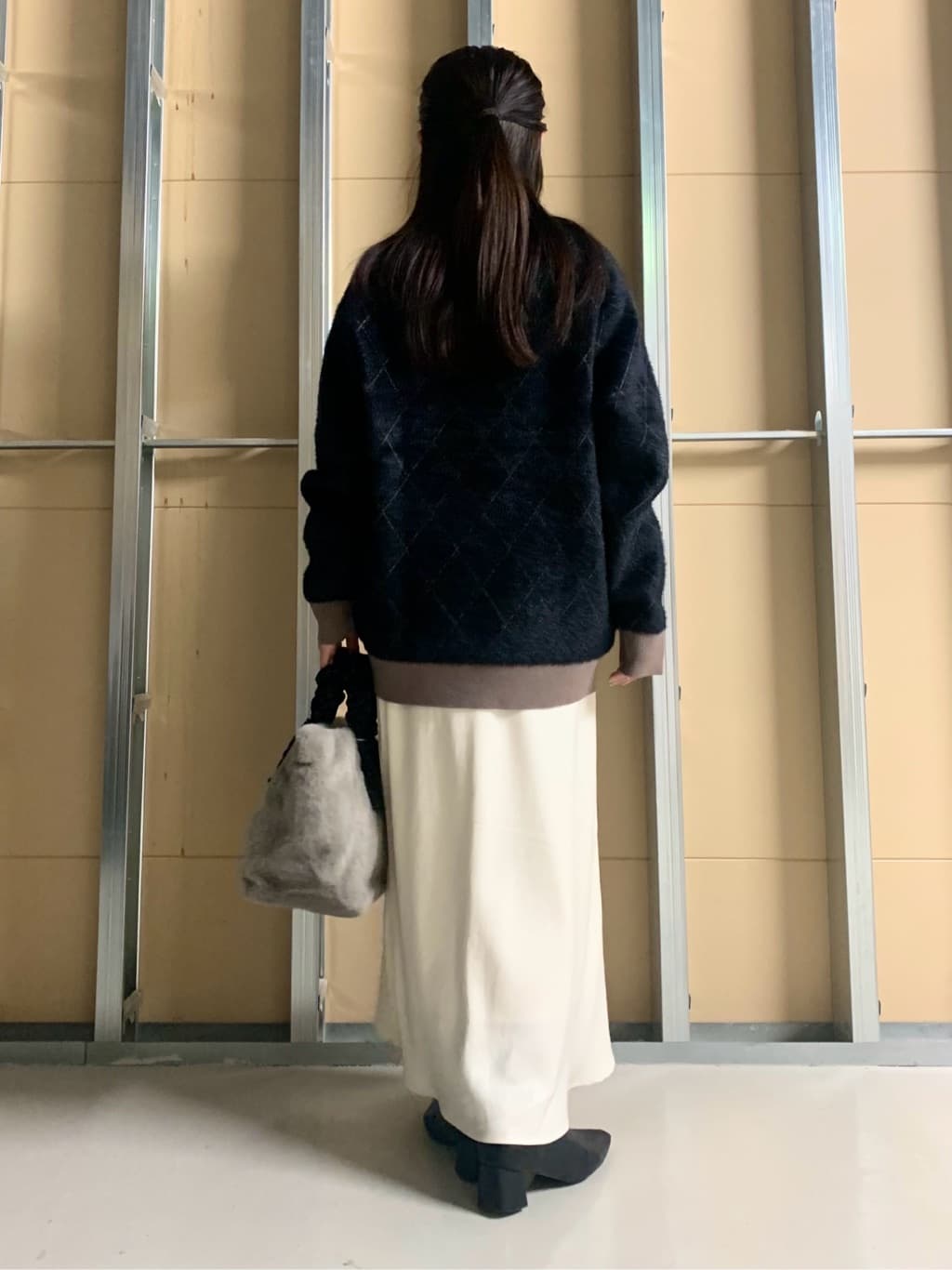 sahoさんの「THE SHOP TK｜【ふんわり心地いい肌触り】　ダイヤ柄シャギーニット」を使ったコーディネート