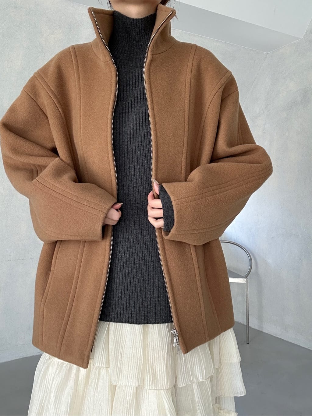 harunaさんの「CODE A｜wool volume short coat」を使ったコーディネート