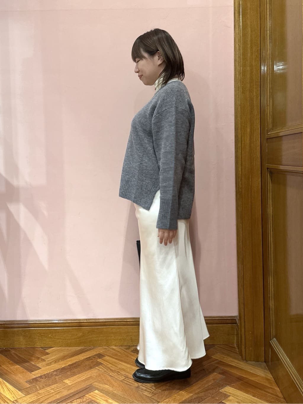 komatsuさんの「DRESSTERIOR｜アルパカブレンドVネックニット」を使ったコーディネート