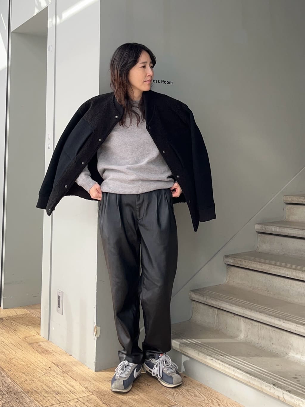 神野（jinno）さんの「TAKEO KIKUCHI｜【Air Palette Knit】ワンポイント カラーニット プルオーバー」を使ったコーディネート