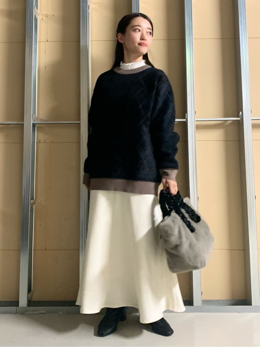 sahoさんの「THE SHOP TK｜【ふんわり心地いい肌触り】　ダイヤ柄シャギーニット」を使ったコーディネート