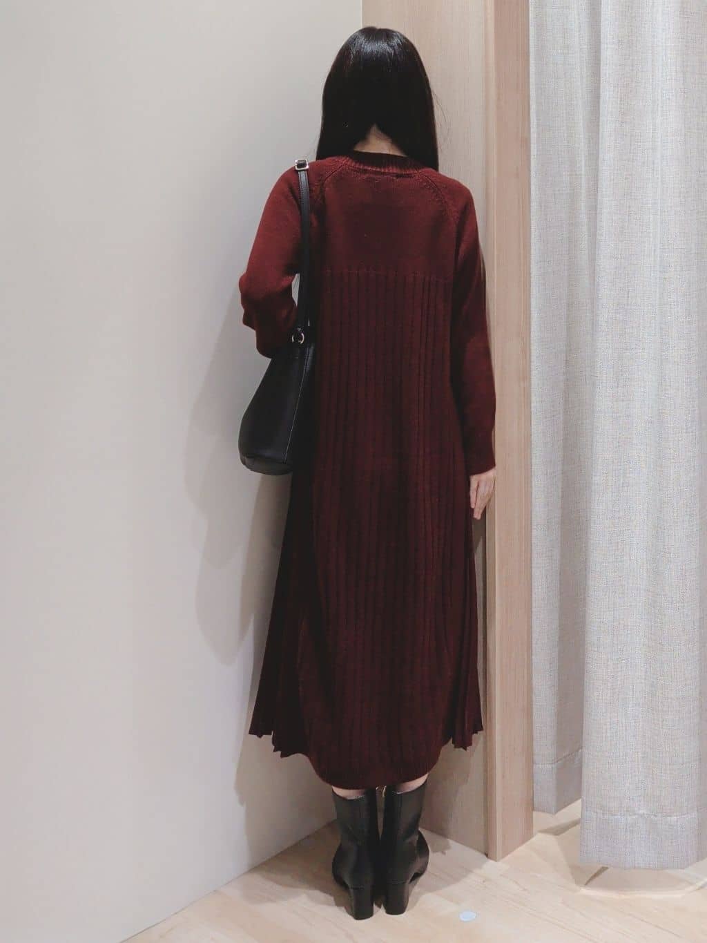 Yuiさんの「grove｜【選べる着丈】配色サイドプリーツニットワンピース」を使ったコーディネート