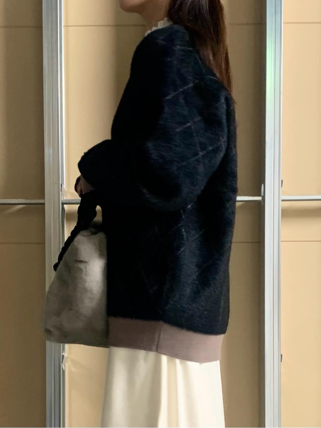 sahoさんの「THE SHOP TK｜【ふんわり心地いい肌触り】　ダイヤ柄シャギーニット」を使ったコーディネート