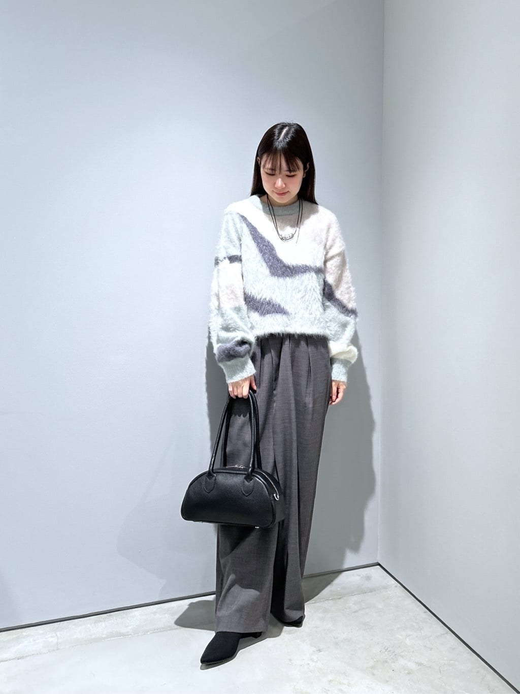 Renoさんの「INDIVI｜センタータックメランジワイドパンツ」を使ったコーディネート
