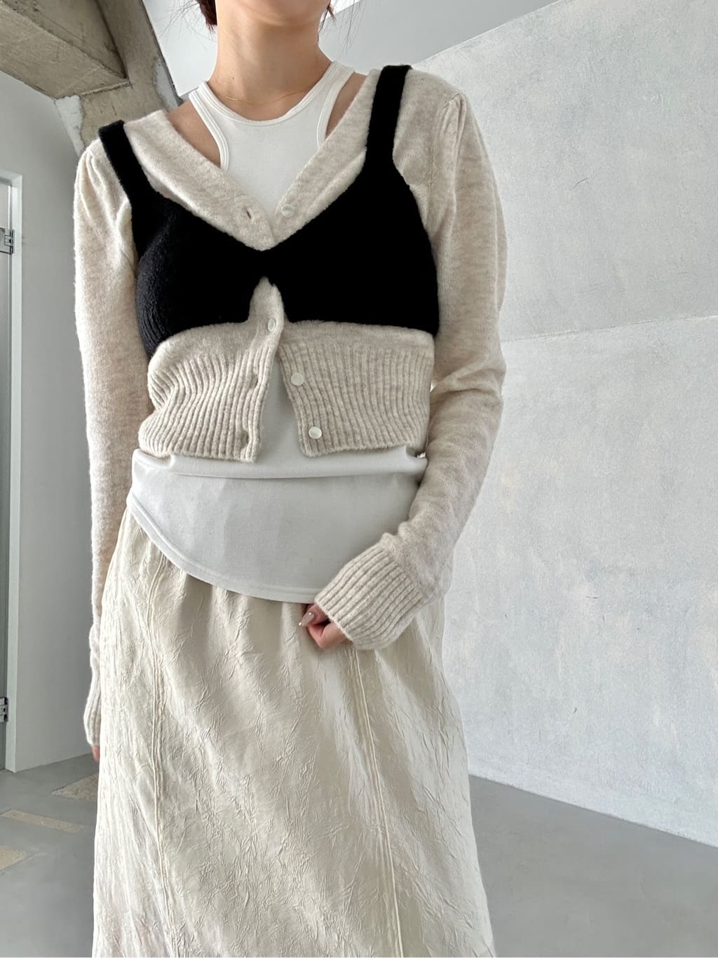 harunaさんの「CODE A｜M cloudy puff cardigan」を使ったコーディネート