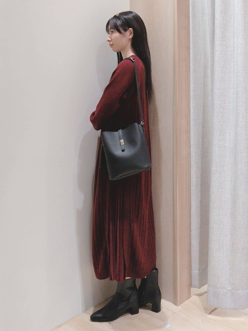Yuiさんの「grove｜【選べる着丈】配色サイドプリーツニットワンピース」を使ったコーディネート