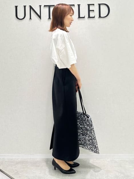 Miwaさんの「UNTITLED｜【コットン100/ゆったり/ショート丈/洗える】ベロアロゴTシャツ」を使ったコーディネート