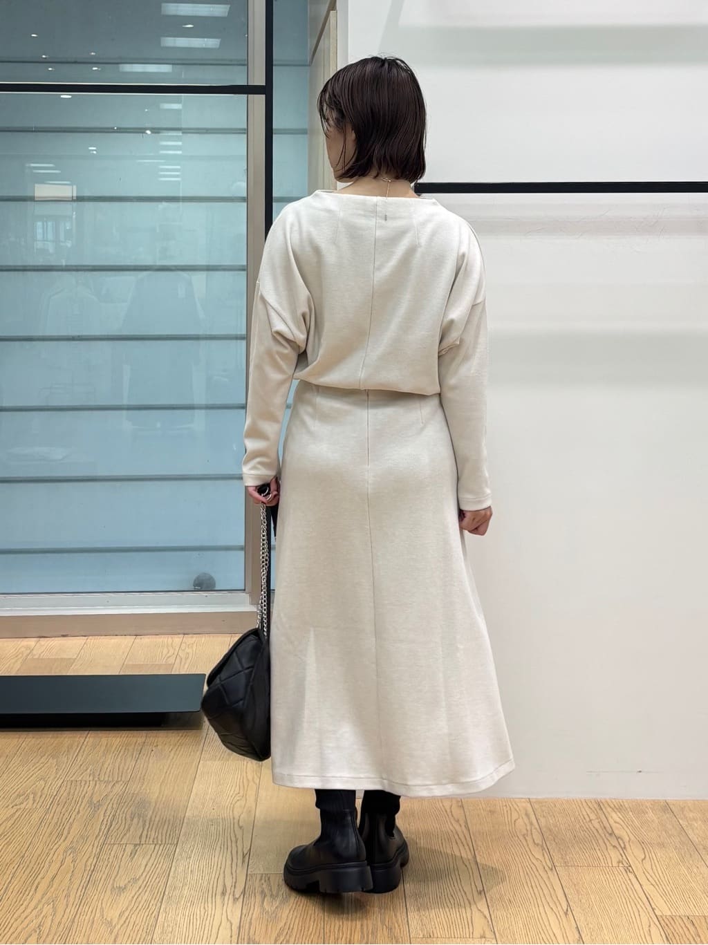 asamiさんの「INDIVI｜【SETUP可能／洗える／UVケア】ライトジャージ ボトルネックトップス」を使ったコーディネート